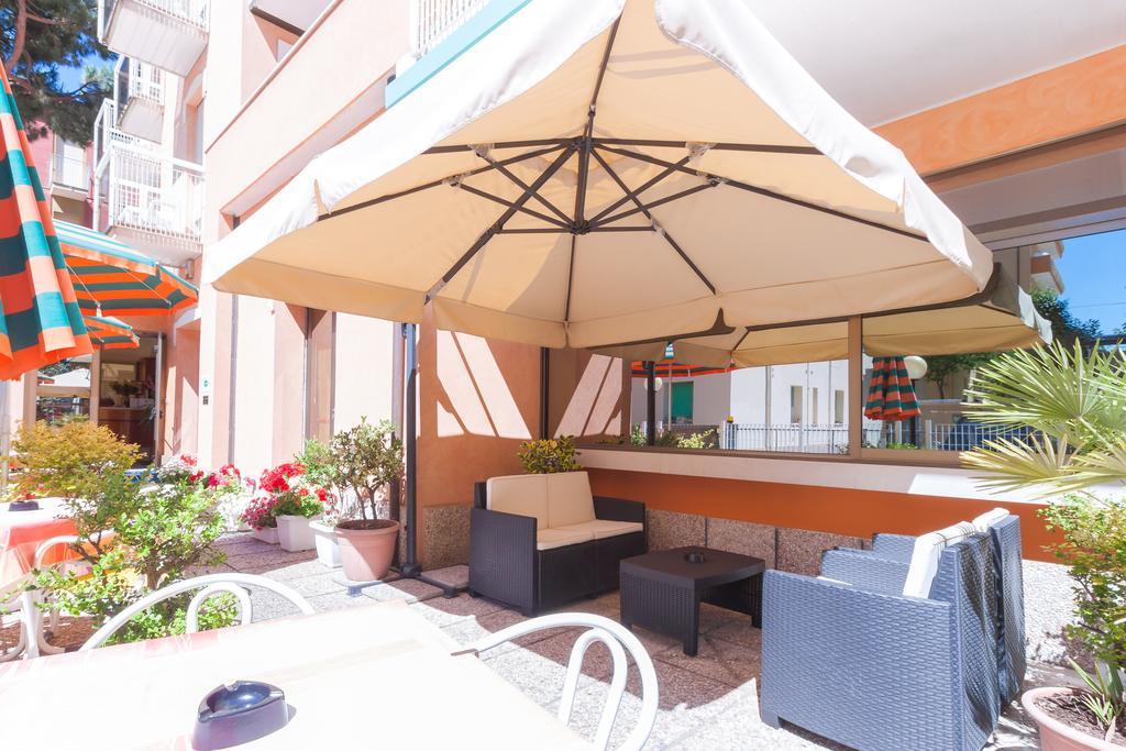 Hotel Paola Garden - Nuova Gestione Bellariva Di Rimini エクステリア 写真