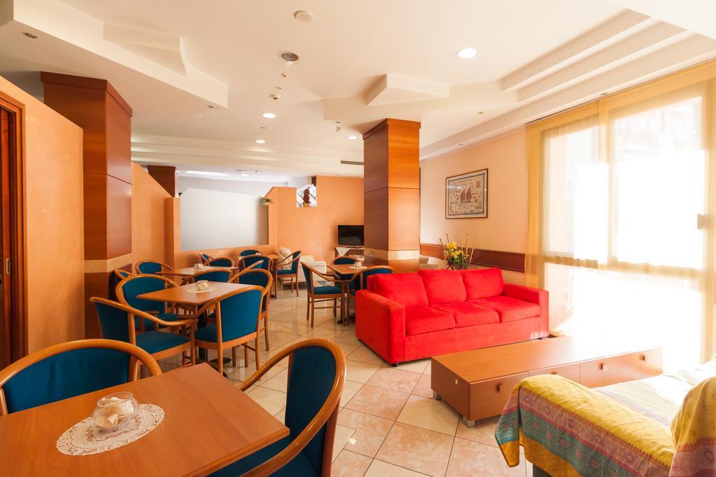 Hotel Paola Garden - Nuova Gestione Bellariva Di Rimini エクステリア 写真