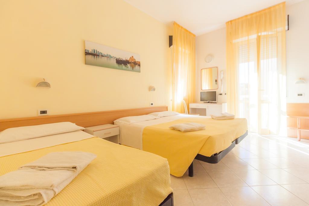 Hotel Paola Garden - Nuova Gestione Bellariva Di Rimini エクステリア 写真